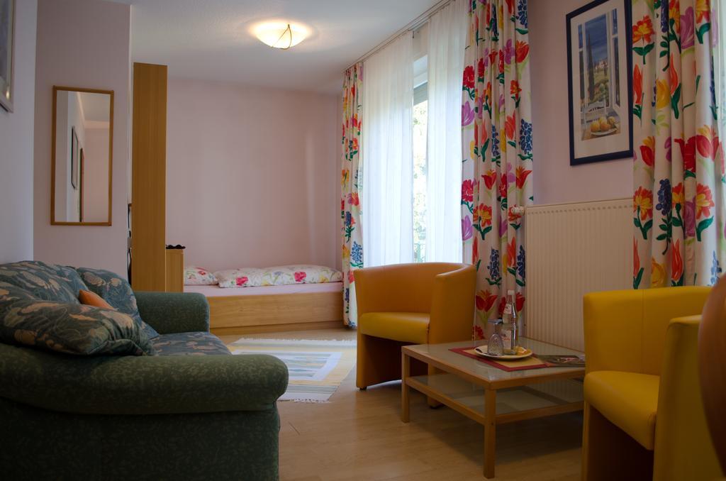 Bed and Breakfast Haus Helvetia à Bad Orb Chambre photo